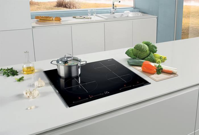 có nên dùng bếp điện từ không