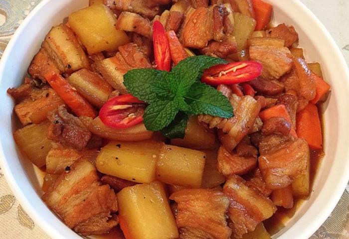 các món ăn ngon dễ làm từ thịt lợn